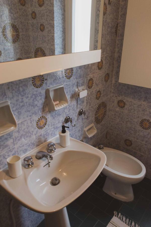 Bed And Breakfast Humus Sapiens Castiglione Chiavarese Exterior foto